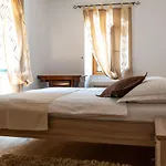 Linda * Makarska