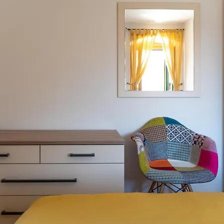 Linda * Μακάρσκα